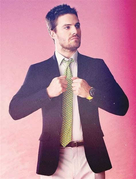 17 best images about stephen amell on pinterest christian grey arrow cast and jared padalecki