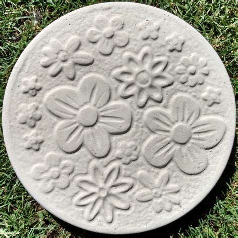 daisy stepping stones