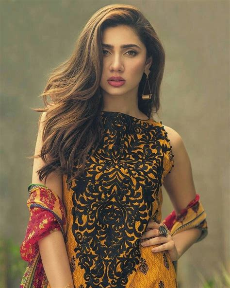 pin by rahmeen on mahira khan fashion pakistani models pakistani