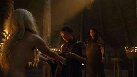 Nude Video Celebs Emilia Clarke Sexy Game Of Thrones S06e03 2016