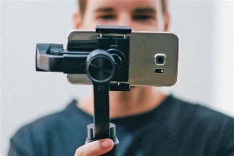 aksesoris kamera smartphone terbaik bikin foto  video keren