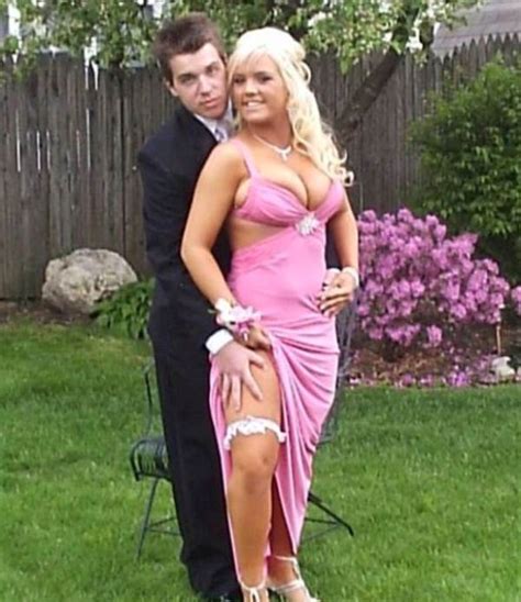 53 Prom Photo Fails That Will Make You Glad Youre Not 17 Anymore