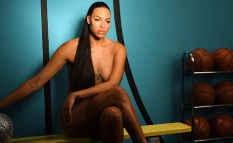 Wnba Star Elizabeth Cambage Goes Nude For Body Issue