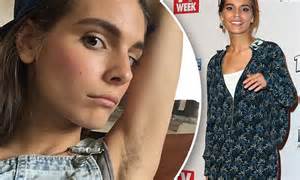 caitlin stasey flaunts her unshaven pits in instagram post daily mail online