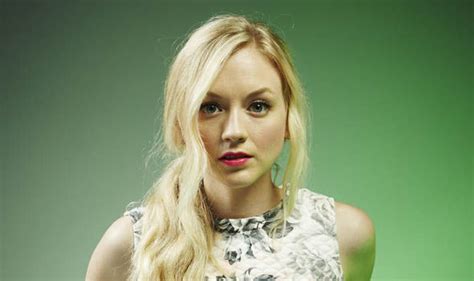 The Walking Dead S Emily Kinney To Star In Masters Of Sex