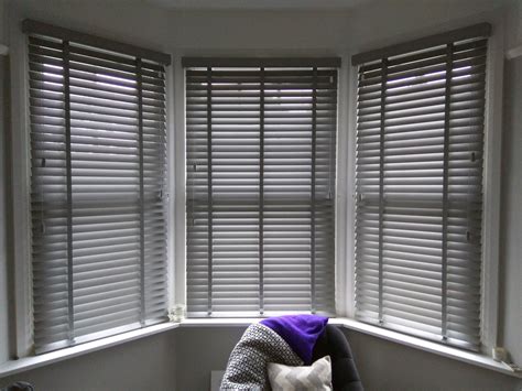estate grey wood venetian blinds bay window blinds brixton   measure bedroom