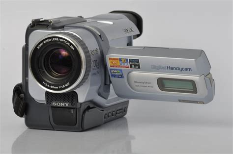 sony handycam digital  trv  stream capable  zoom lezot camera sales
