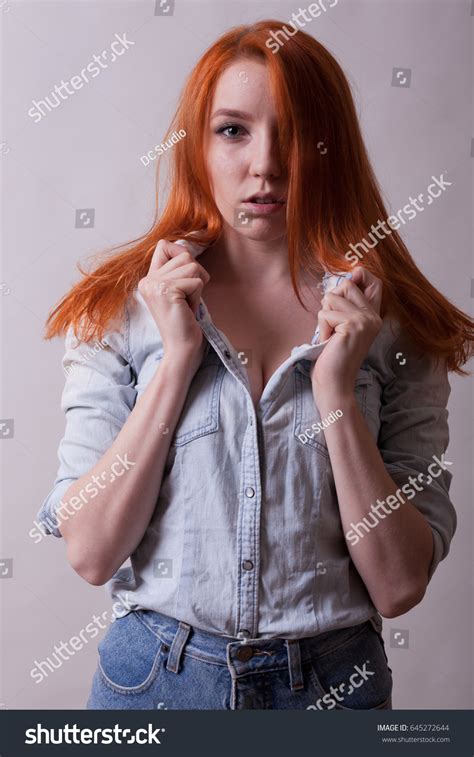 Busty Redhead Model – Telegraph