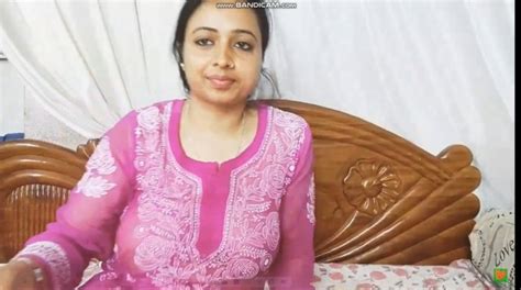 Indian Youtuber Sumi Paid Video 🤑 Desi New Semi Nude Masked No