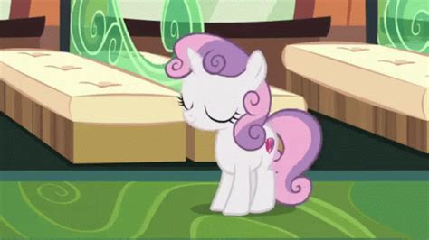 mlp sweetie belle gif mlp sweetie belle dancing discover share gifs