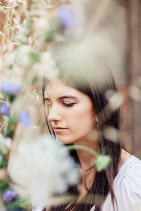 How To Recognize A Panic Attack Stop It In Its Tracks Mindbodygreen