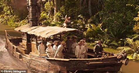 jungle cruise trailer starring emily blunt and dwayne johnson drops