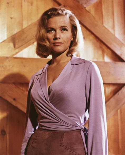 Honor Blackman James Bond S Pussy Galore Dead 94 Real