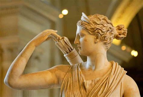 Artemis The Moon Mistress – A Legacy Of Beauty Personified The