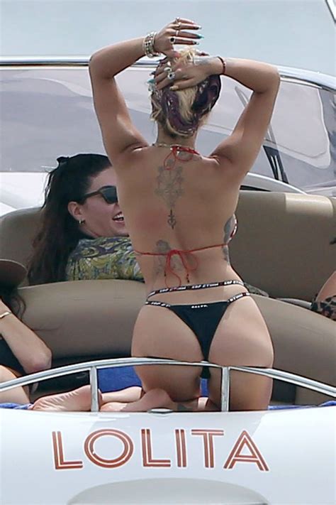 rita ora nude boobs on a yacht with romain gavras 10 photos and