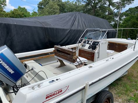 boston whaler outrage    sale   boats  usacom