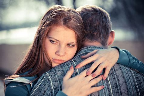 how anxious attachment style affects relationships