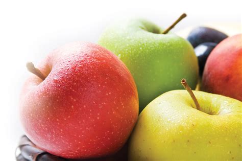 apple polyphenols clinical support  weight glucose management cardiovascular protection