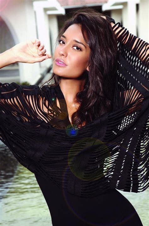 Gorgeous Lisa Haydon Hot And Spicy Hd Pics Wallpapers
