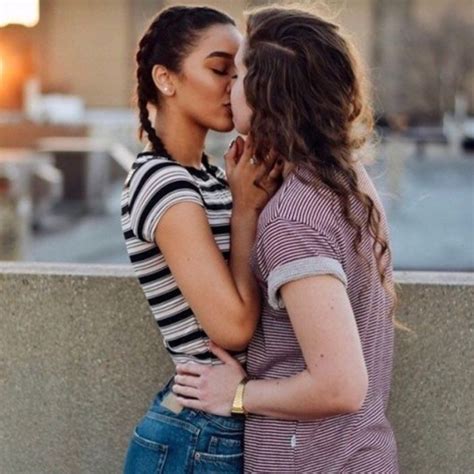 Pin On Bisexual Women Looking For Couples