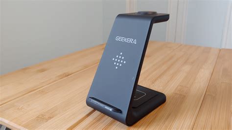 review geekera    wireless charging dock stand charger harbor charger reviews