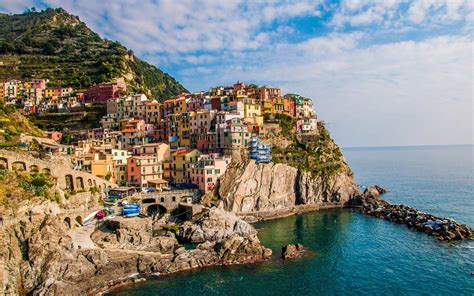 planning  trip   cinque terre backpacking worldwide