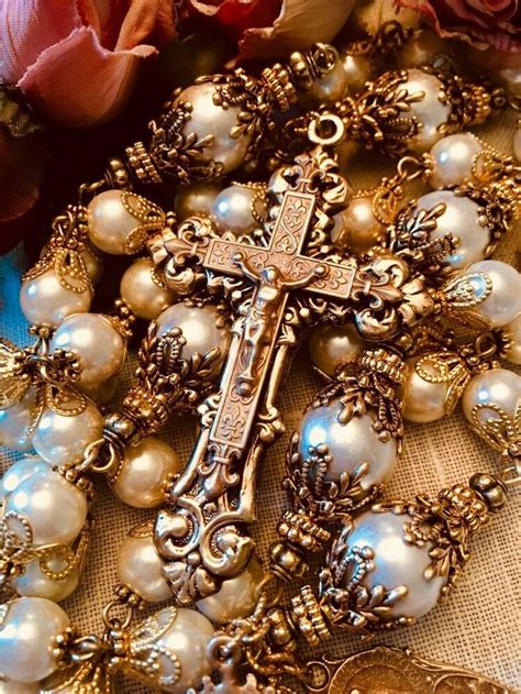 pin  holy rosary