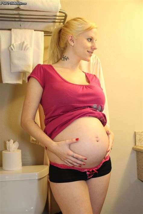 Pregnant Fuck 2 And Haley Cummings