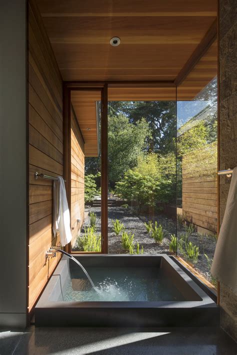 photo 23 of 40 in 40 modern bathtubs that soak in the view from
