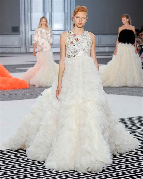 the most beautiful gowns and dresses from the fall 2015