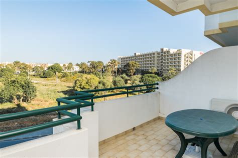 Alb5 Two Bedroom Apartment Olhos De Agua Algarve –