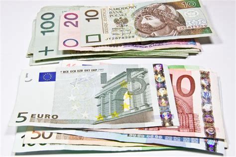 euro poolse munt stock afbeelding afbeelding bestaande uit goud