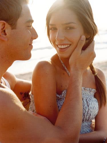 35 best flirting tips for girls how to flirt with guys