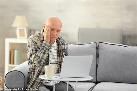 older adults    virtual contact   pandemic  lonelier