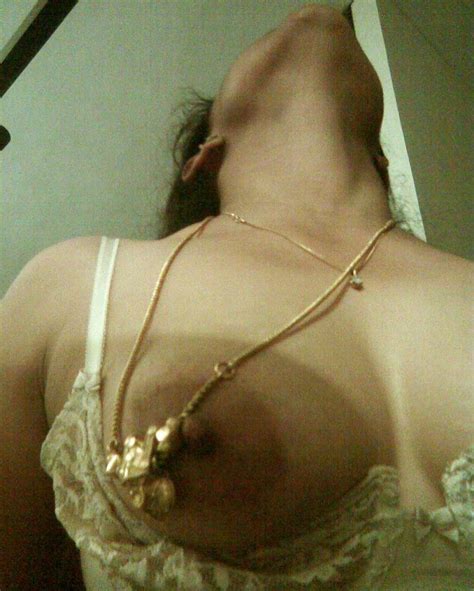 north indian aunty mangalsutra