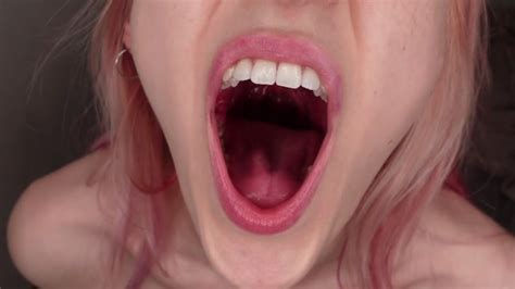 Sofie Skye – Yawn Fetish Big Mouth Yawning Porno Videos Hub