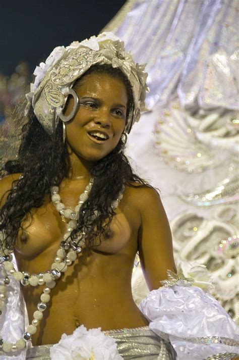 Nude Brazilian Dancers Ooops Hot Brazil Carnival 2009