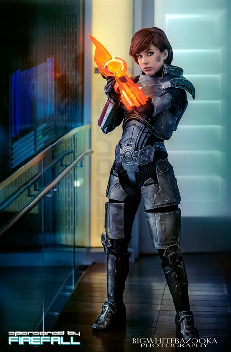 amazing female mass effect commander shepard cosplay biotic god — geektyrant