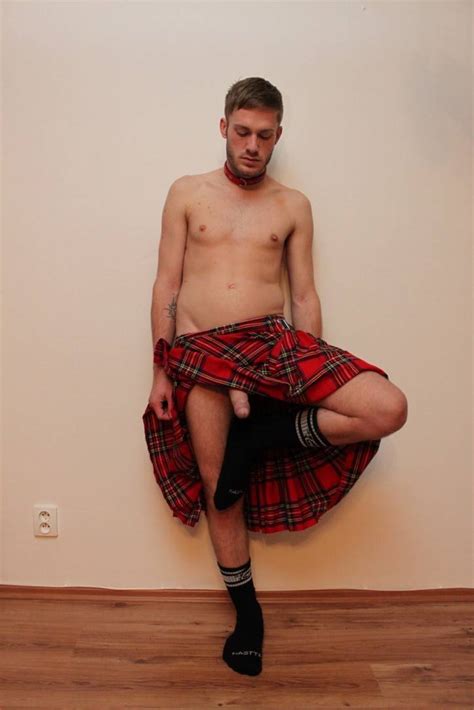 fuck yeah… look what s under that kilt daily squirt