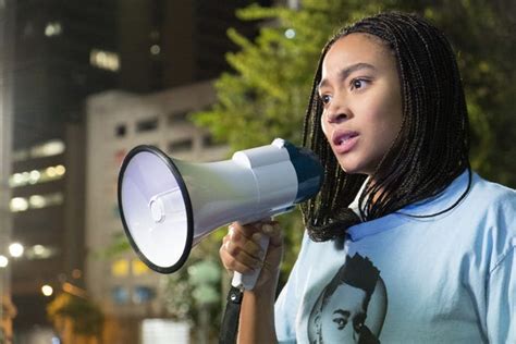 review the hate u give is relevant powerfully honest