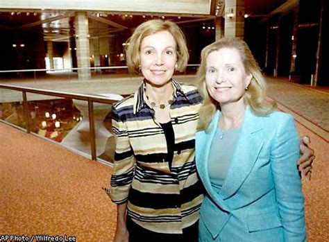 Nixon S Daughters End Rift Over T Presidential Library Gains