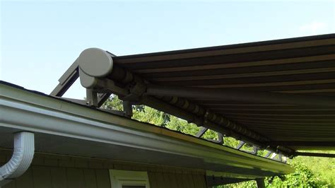 roof mounted retractable awning
