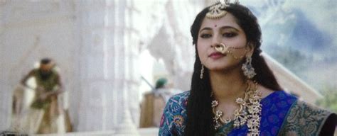Anushka Shetty Goddess Looks Is Charismatic In Bahubali 2