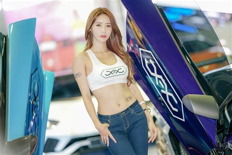 korean racing model im sola seoul auto salon 2019