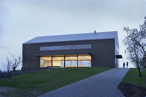black barn sentrupert slovenia  architect