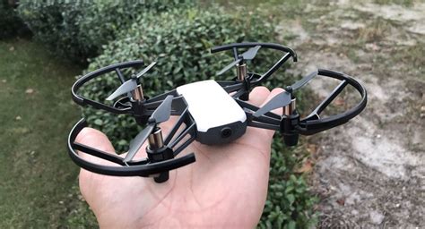 tello drone review fits   palm   hand   ton  fun  fly tech guide