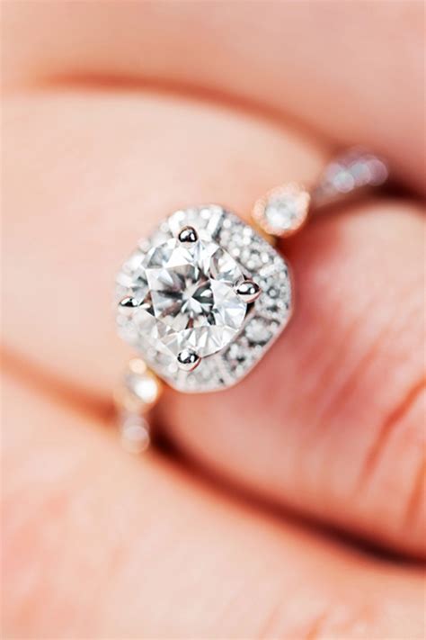 clean  engagement ring  home woman magazine