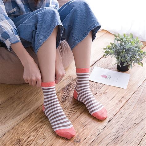 Lot Of 5 Pairs Striped Cotton Women S Casual Crew Socks Five Color Set