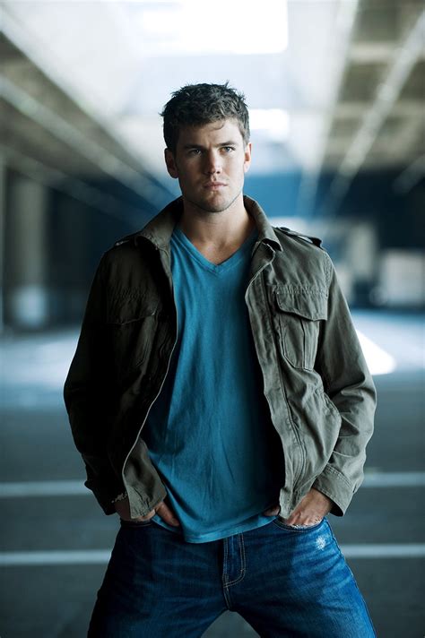 Man Crush Of The Day Actor Austin Stowell The Man Crush Blog