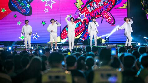 In South Korea K Pop Pleads For Peace The New York Times